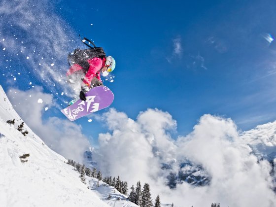 winterurlaub saalbach hinterglemm snowboarden 1